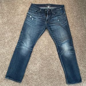 Banana Republic - Vintage Straight - 32 x 30 distressed jeans